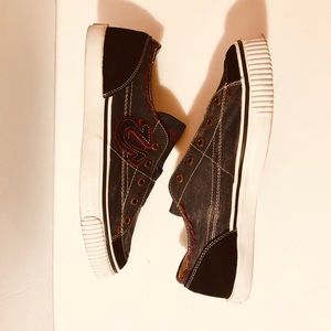 True Religion canvas size 10.5 men’s shoes
